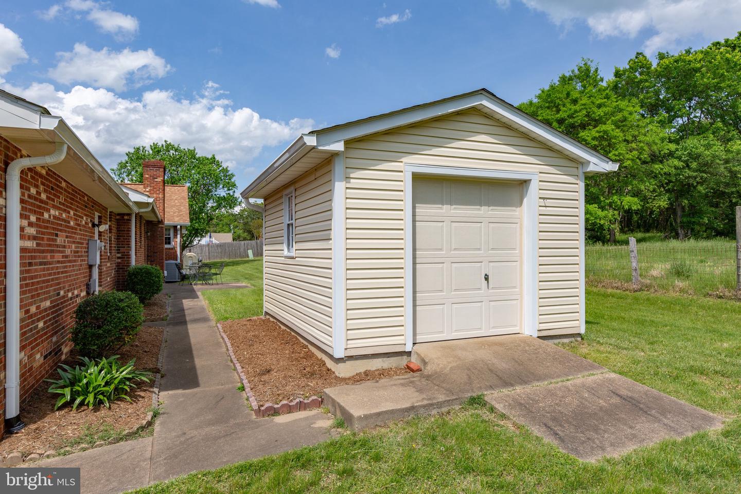 113 KENDALLWOOD DR, FREDERICKSBURG, Virginia 22405, 3 Bedrooms Bedrooms, ,2 BathroomsBathrooms,Residential,For sale,113 KENDALLWOOD DR,VAST2039138 MLS # VAST2039138