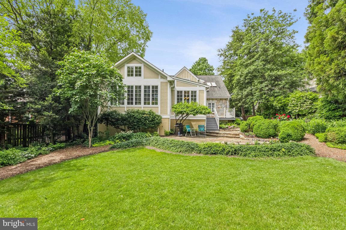 214 JEFFERSON ST, FALLS CHURCH, Virginia 22046, 4 Bedrooms Bedrooms, ,3 BathroomsBathrooms,Residential,For sale,214 JEFFERSON ST,VAFA2003028 MLS # VAFA2003028