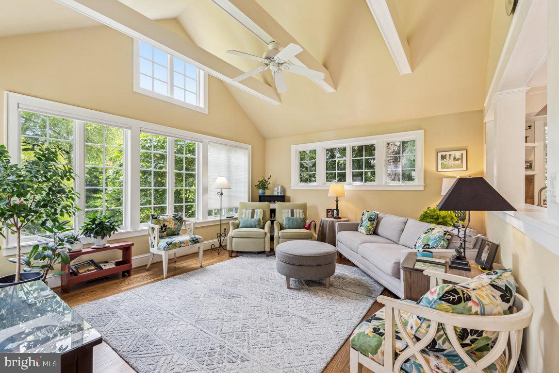 214 JEFFERSON ST, FALLS CHURCH, Virginia 22046, 4 Bedrooms Bedrooms, ,3 BathroomsBathrooms,Residential,For sale,214 JEFFERSON ST,VAFA2003028 MLS # VAFA2003028