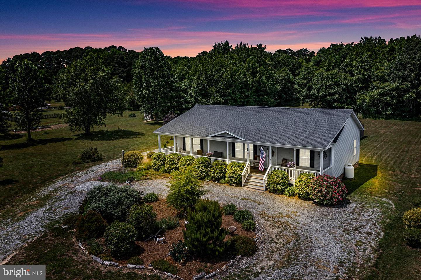 273 GREENFIELD POINT DRIVE, REEDVILLE, Virginia 22539, 3 Bedrooms Bedrooms, ,2 BathroomsBathrooms,Residential,For sale,273 GREENFIELD POINT DRIVE,VANV2001616 MLS # VANV2001616