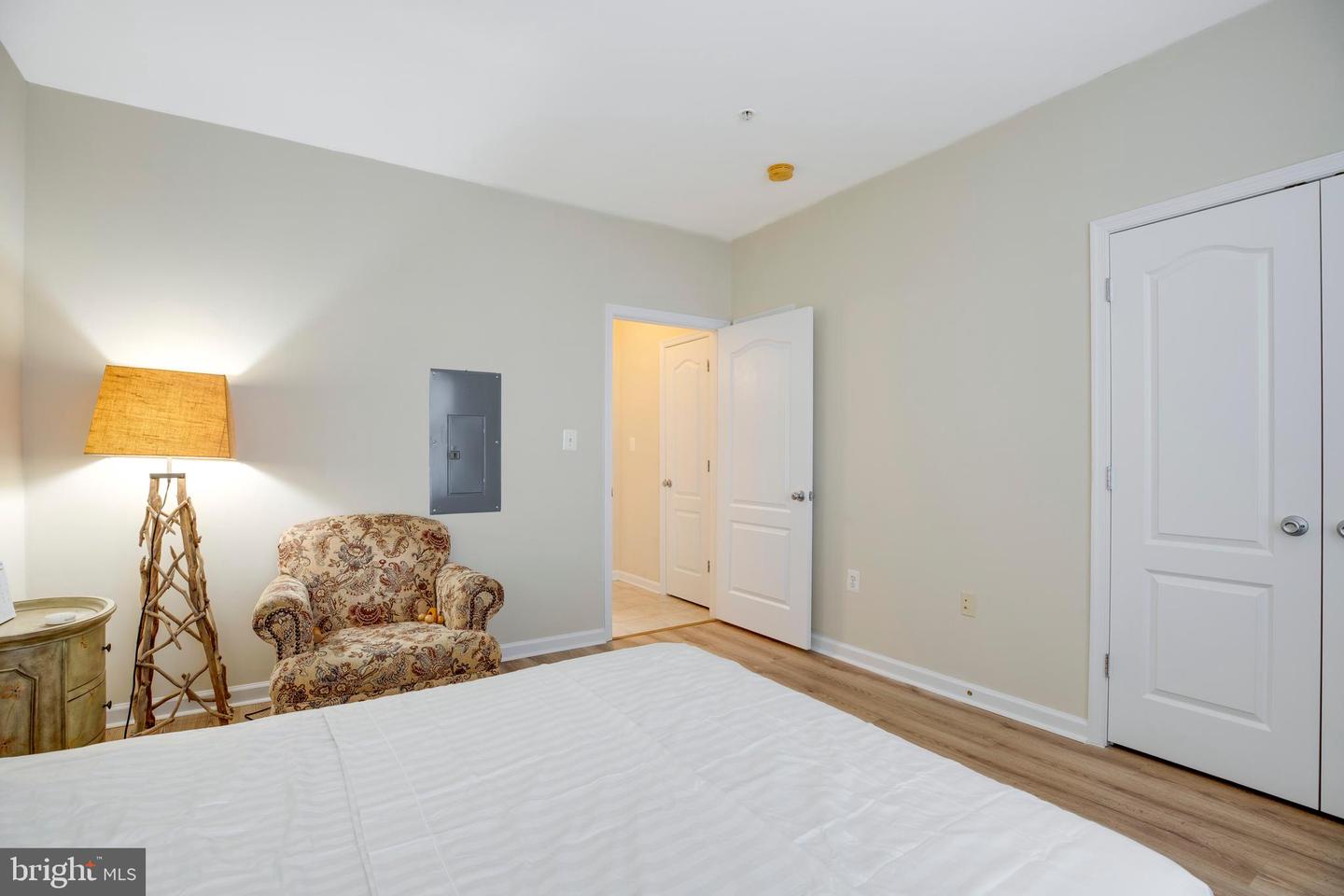 9722 HOLMES PL #307, MANASSAS PARK, Virginia 20111, 2 Bedrooms Bedrooms, ,2 BathroomsBathrooms,Residential,For sale,9722 HOLMES PL #307,VAMP2003056 MLS # VAMP2003056