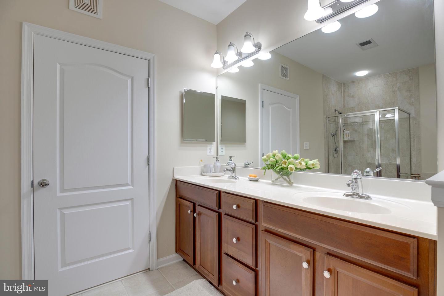 9722 HOLMES PL #307, MANASSAS PARK, Virginia 20111, 2 Bedrooms Bedrooms, ,2 BathroomsBathrooms,Residential,For sale,9722 HOLMES PL #307,VAMP2003056 MLS # VAMP2003056