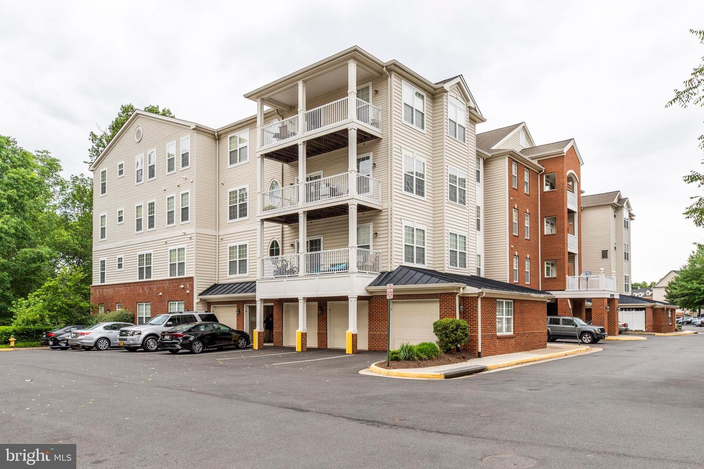 9722 HOLMES PL #307, MANASSAS PARK, Virginia 20111, 2 Bedrooms Bedrooms, ,2 BathroomsBathrooms,Residential,For sale,9722 HOLMES PL #307,VAMP2003056 MLS # VAMP2003056