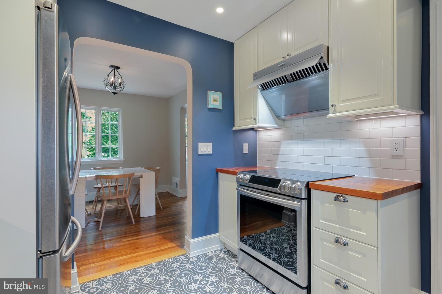 504 KENTUCKY AVE, ALEXANDRIA, Virginia 22305, 3 Bedrooms Bedrooms, ,1 BathroomBathrooms,Residential,For sale,504 KENTUCKY AVE,VAAX2045644 MLS # VAAX2045644