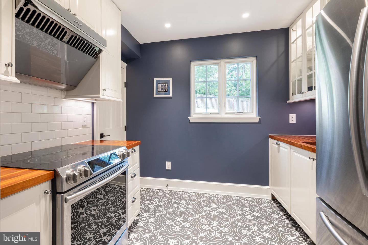 504 KENTUCKY AVE, ALEXANDRIA, Virginia 22305, 3 Bedrooms Bedrooms, ,1 BathroomBathrooms,Residential,For sale,504 KENTUCKY AVE,VAAX2045644 MLS # VAAX2045644