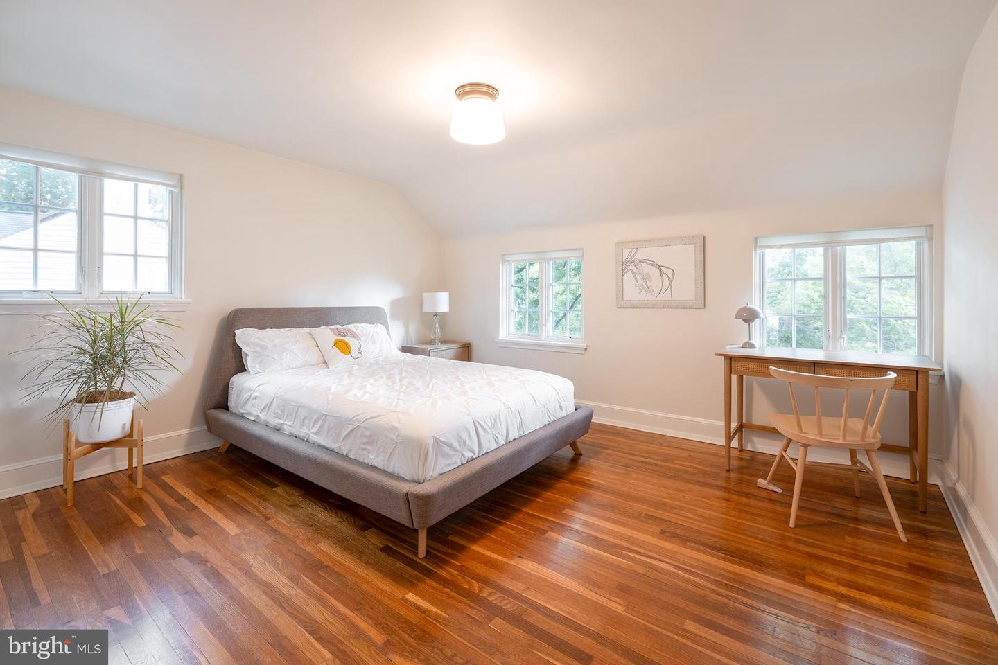 504 KENTUCKY AVE, ALEXANDRIA, Virginia 22305, 3 Bedrooms Bedrooms, ,1 BathroomBathrooms,Residential,For sale,504 KENTUCKY AVE,VAAX2045644 MLS # VAAX2045644