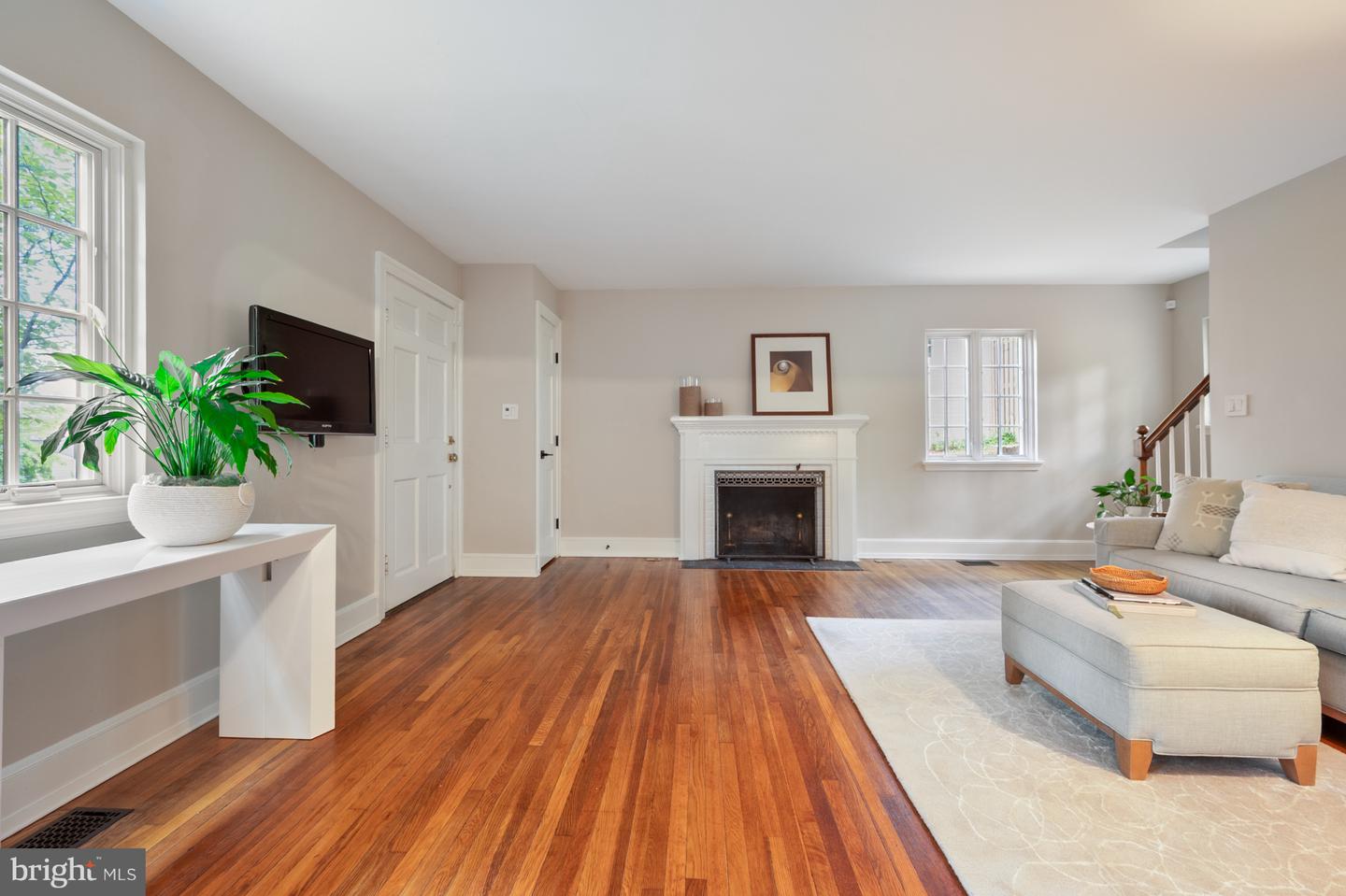 504 KENTUCKY AVE, ALEXANDRIA, Virginia 22305, 3 Bedrooms Bedrooms, ,1 BathroomBathrooms,Residential,For sale,504 KENTUCKY AVE,VAAX2045644 MLS # VAAX2045644