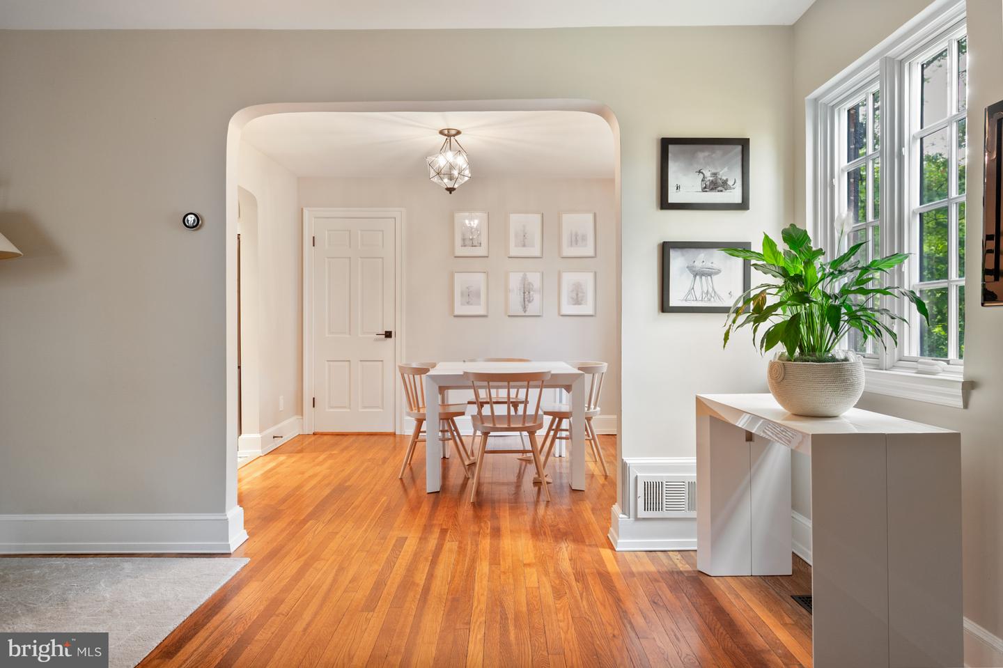 504 KENTUCKY AVE, ALEXANDRIA, Virginia 22305, 3 Bedrooms Bedrooms, ,1 BathroomBathrooms,Residential,For sale,504 KENTUCKY AVE,VAAX2045644 MLS # VAAX2045644