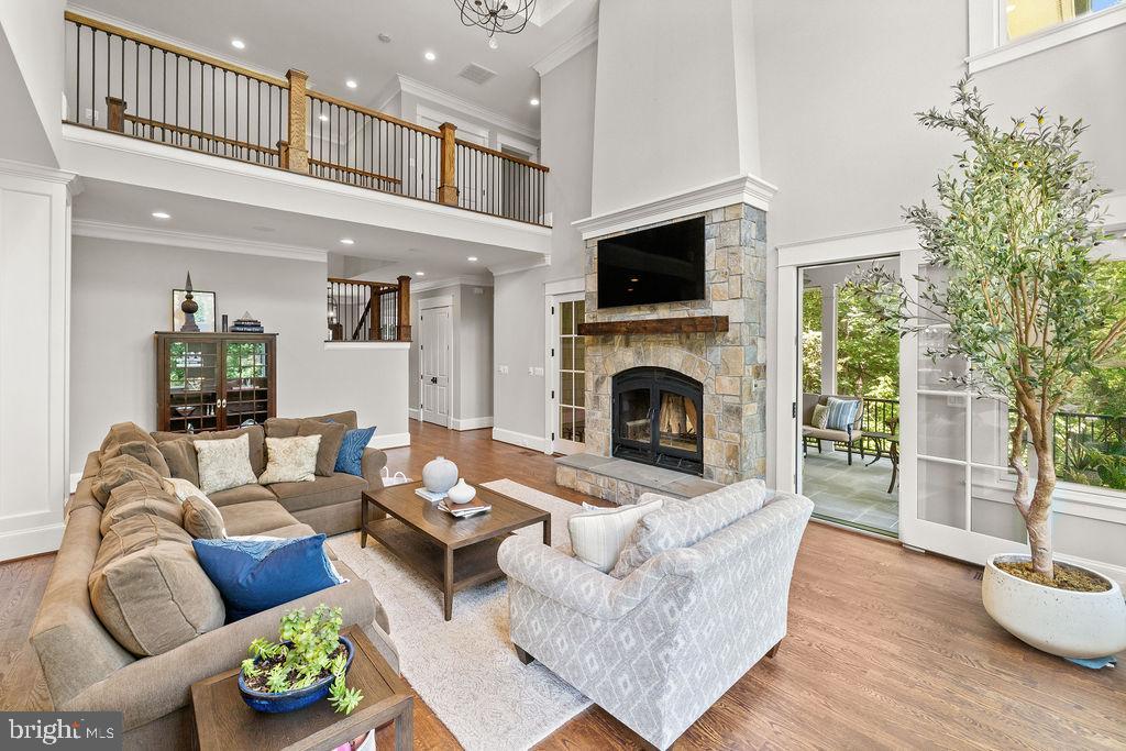 1601 EAST AVE, MCLEAN, Virginia 22101, 5 Bedrooms Bedrooms, ,4 BathroomsBathrooms,Residential,For sale,1601 EAST AVE,VAFX2242802 MLS # VAFX2242802