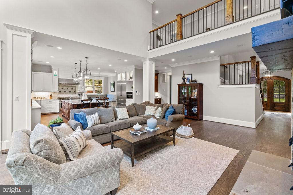 1601 EAST AVE, MCLEAN, Virginia 22101, 5 Bedrooms Bedrooms, ,4 BathroomsBathrooms,Residential,For sale,1601 EAST AVE,VAFX2242802 MLS # VAFX2242802