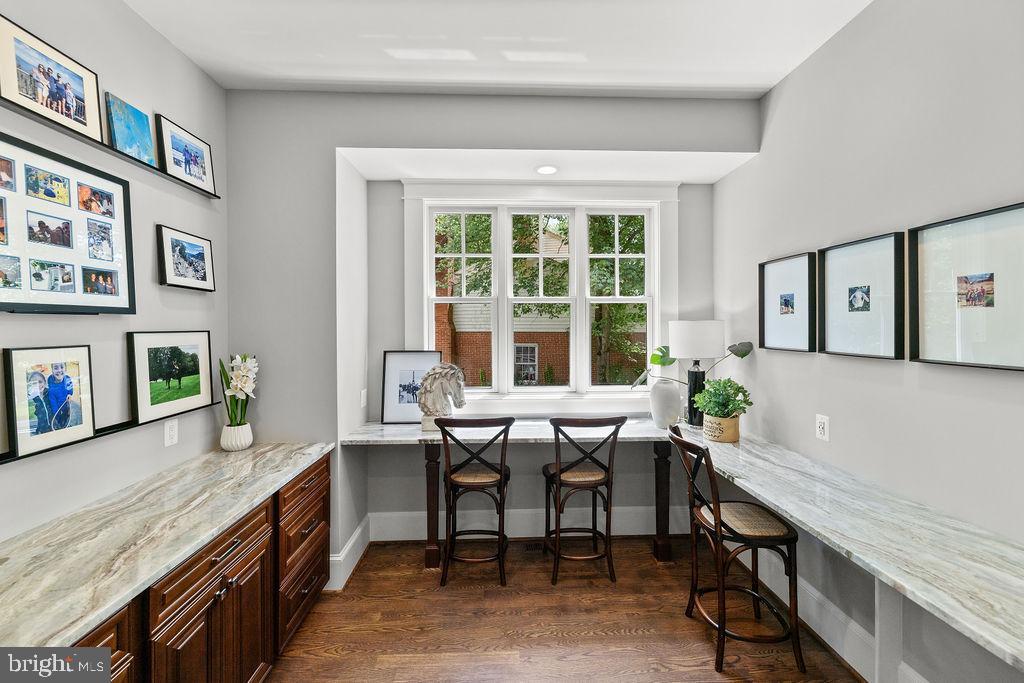 1601 EAST AVE, MCLEAN, Virginia 22101, 5 Bedrooms Bedrooms, ,4 BathroomsBathrooms,Residential,For sale,1601 EAST AVE,VAFX2242802 MLS # VAFX2242802