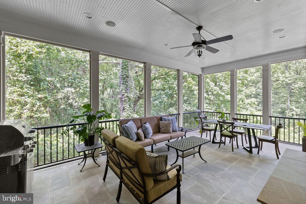 1601 EAST AVE, MCLEAN, Virginia 22101, 5 Bedrooms Bedrooms, ,4 BathroomsBathrooms,Residential,For sale,1601 EAST AVE,VAFX2242802 MLS # VAFX2242802