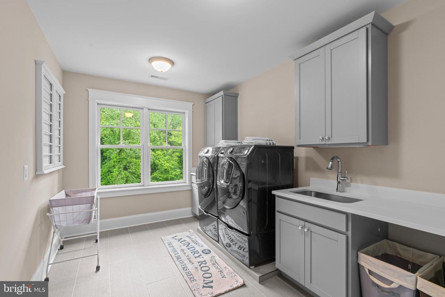 1601 EAST AVE, MCLEAN, Virginia 22101, 5 Bedrooms Bedrooms, ,4 BathroomsBathrooms,Residential,For sale,1601 EAST AVE,VAFX2242802 MLS # VAFX2242802