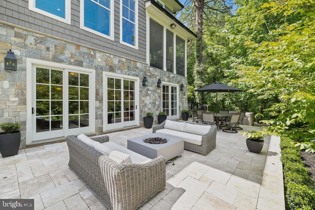 1601 EAST AVE, MCLEAN, Virginia 22101, 5 Bedrooms Bedrooms, ,4 BathroomsBathrooms,Residential,For sale,1601 EAST AVE,VAFX2242802 MLS # VAFX2242802