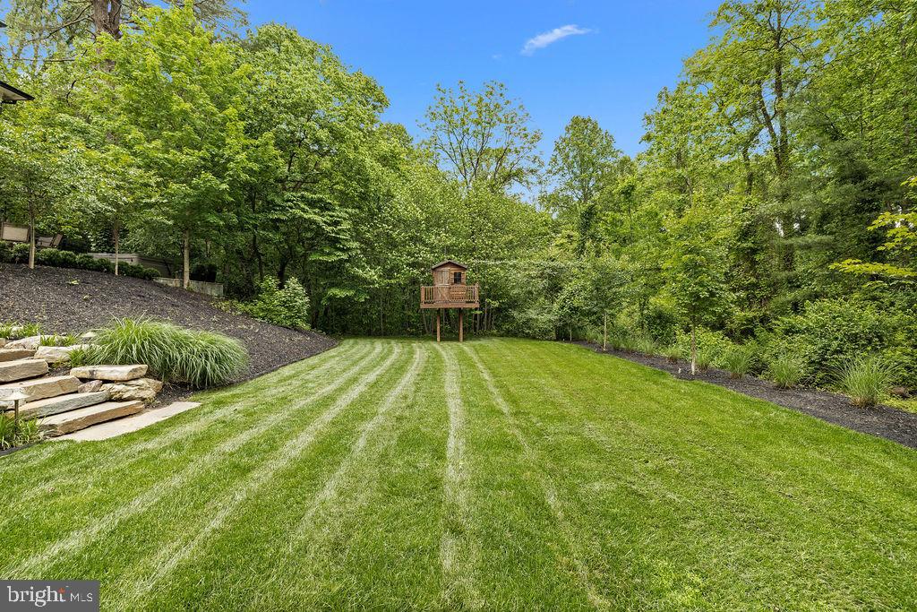 1601 EAST AVE, MCLEAN, Virginia 22101, 5 Bedrooms Bedrooms, ,4 BathroomsBathrooms,Residential,For sale,1601 EAST AVE,VAFX2242802 MLS # VAFX2242802