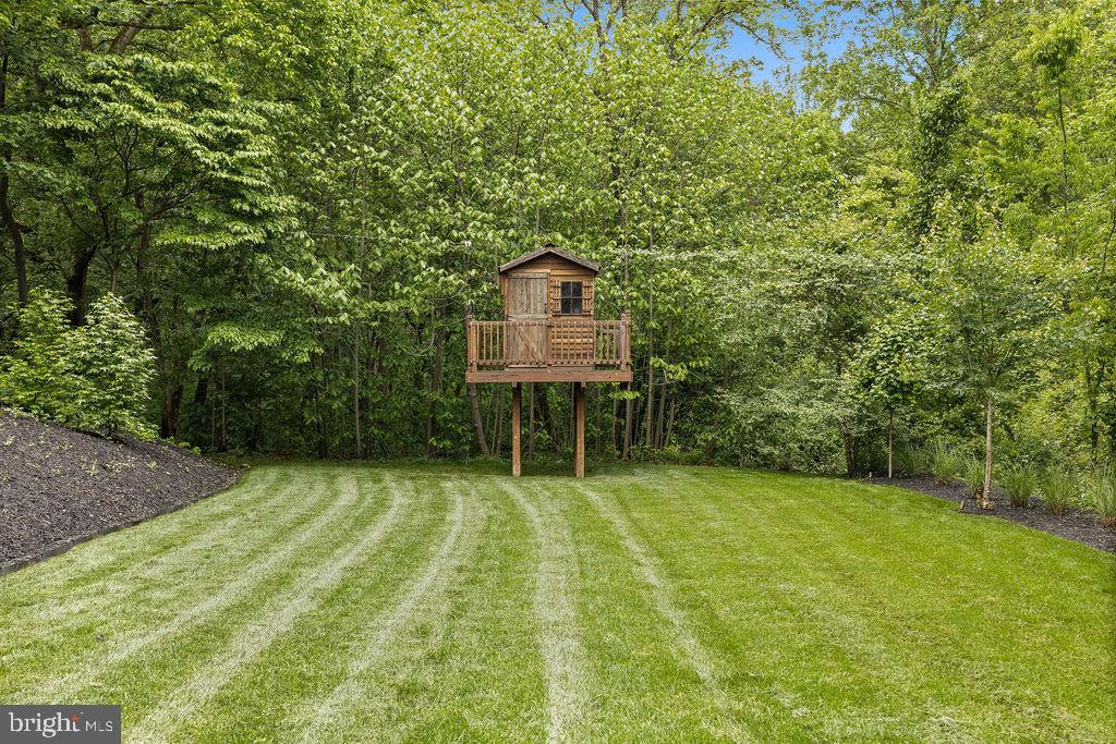 1601 EAST AVE, MCLEAN, Virginia 22101, 5 Bedrooms Bedrooms, ,4 BathroomsBathrooms,Residential,For sale,1601 EAST AVE,VAFX2242802 MLS # VAFX2242802