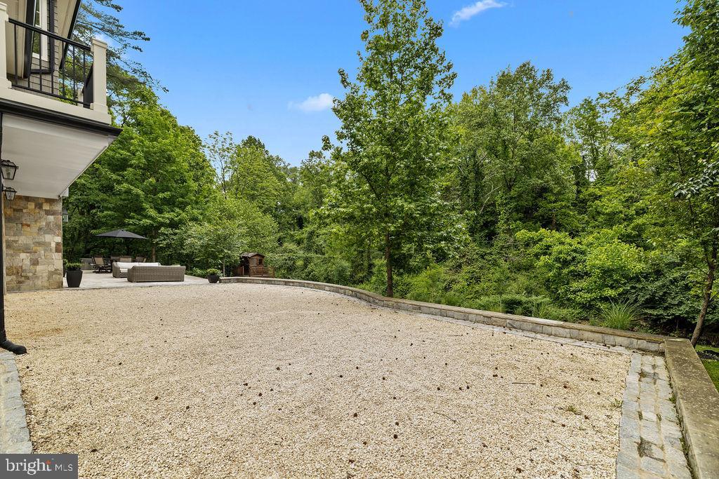 1601 EAST AVE, MCLEAN, Virginia 22101, 5 Bedrooms Bedrooms, ,4 BathroomsBathrooms,Residential,For sale,1601 EAST AVE,VAFX2242802 MLS # VAFX2242802