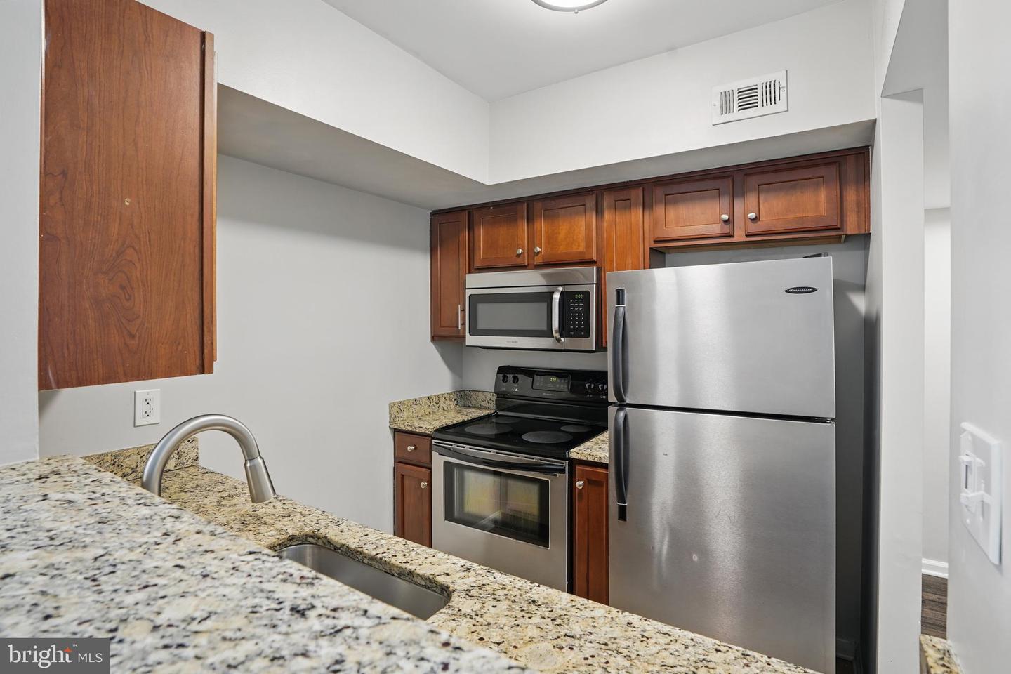 1001 RANDOLPH ST N #523, ARLINGTON, Virginia 22201, 1 Bedroom Bedrooms, ,1 BathroomBathrooms,Residential,For sale,1001 RANDOLPH ST N #523,VAAR2058092 MLS # VAAR2058092