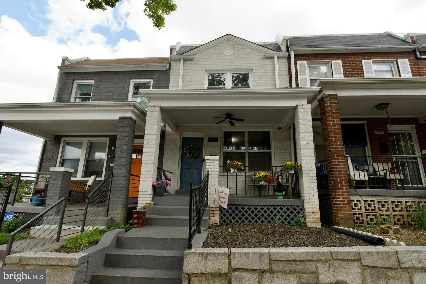 1702 LANG PL NE, WASHINGTON, District Of Columbia 20002, 2 Bedrooms Bedrooms, ,2 BathroomsBathrooms,Residential,For sale,1702 LANG PL NE,DCDC2202288 MLS # DCDC2202288