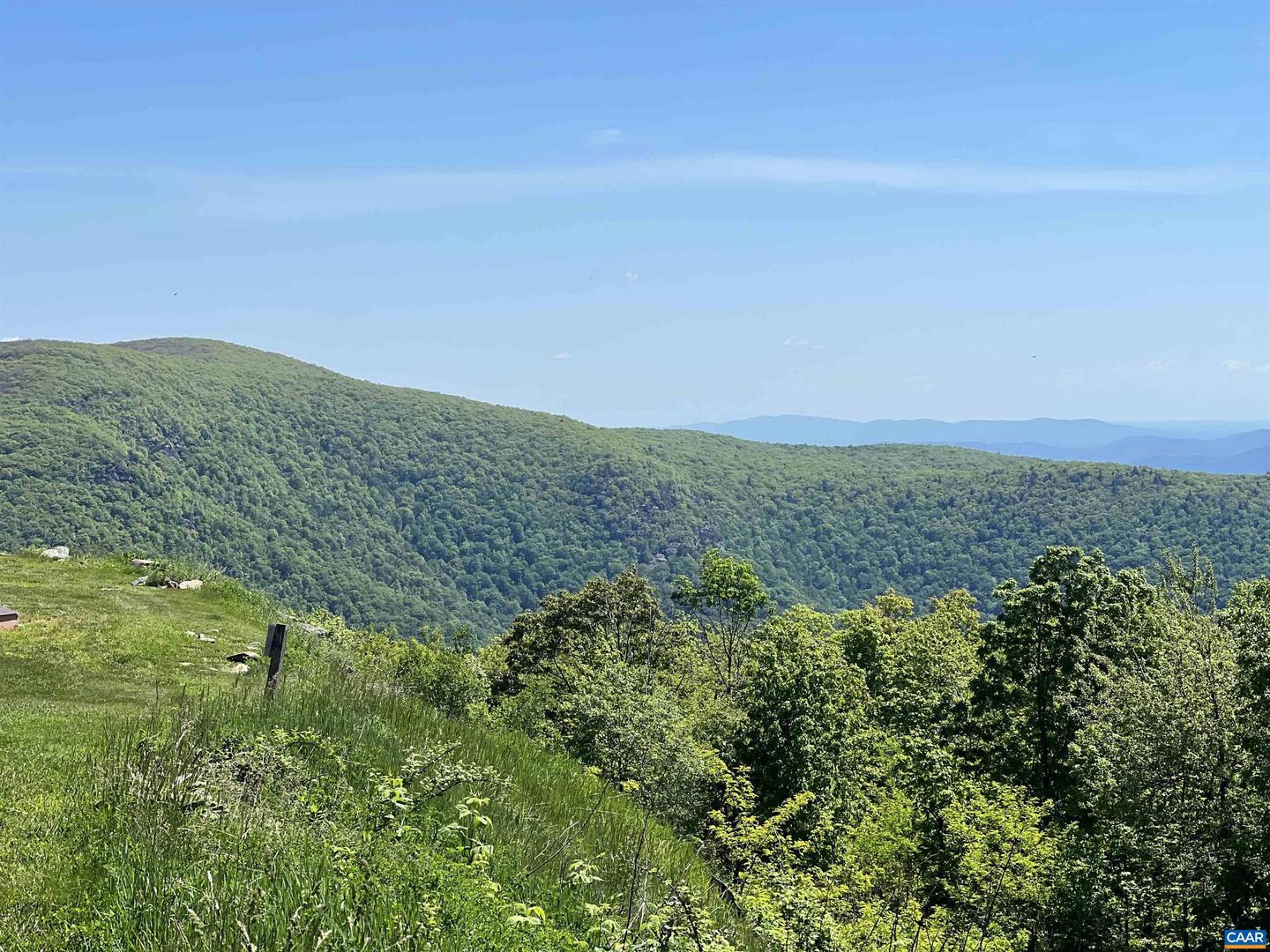 1808 HIGH RIDGE CT CONDOS, WINTERGREEN RESORT, Virginia 22967, 2 Bedrooms Bedrooms, ,2 BathroomsBathrooms,Residential,For sale,1808 HIGH RIDGE CT CONDOS,664907 MLS # 664907