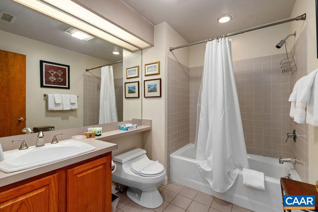 1808 HIGH RIDGE CT CONDOS, WINTERGREEN RESORT, Virginia 22967, 2 Bedrooms Bedrooms, ,2 BathroomsBathrooms,Residential,For sale,1808 HIGH RIDGE CT CONDOS,664907 MLS # 664907