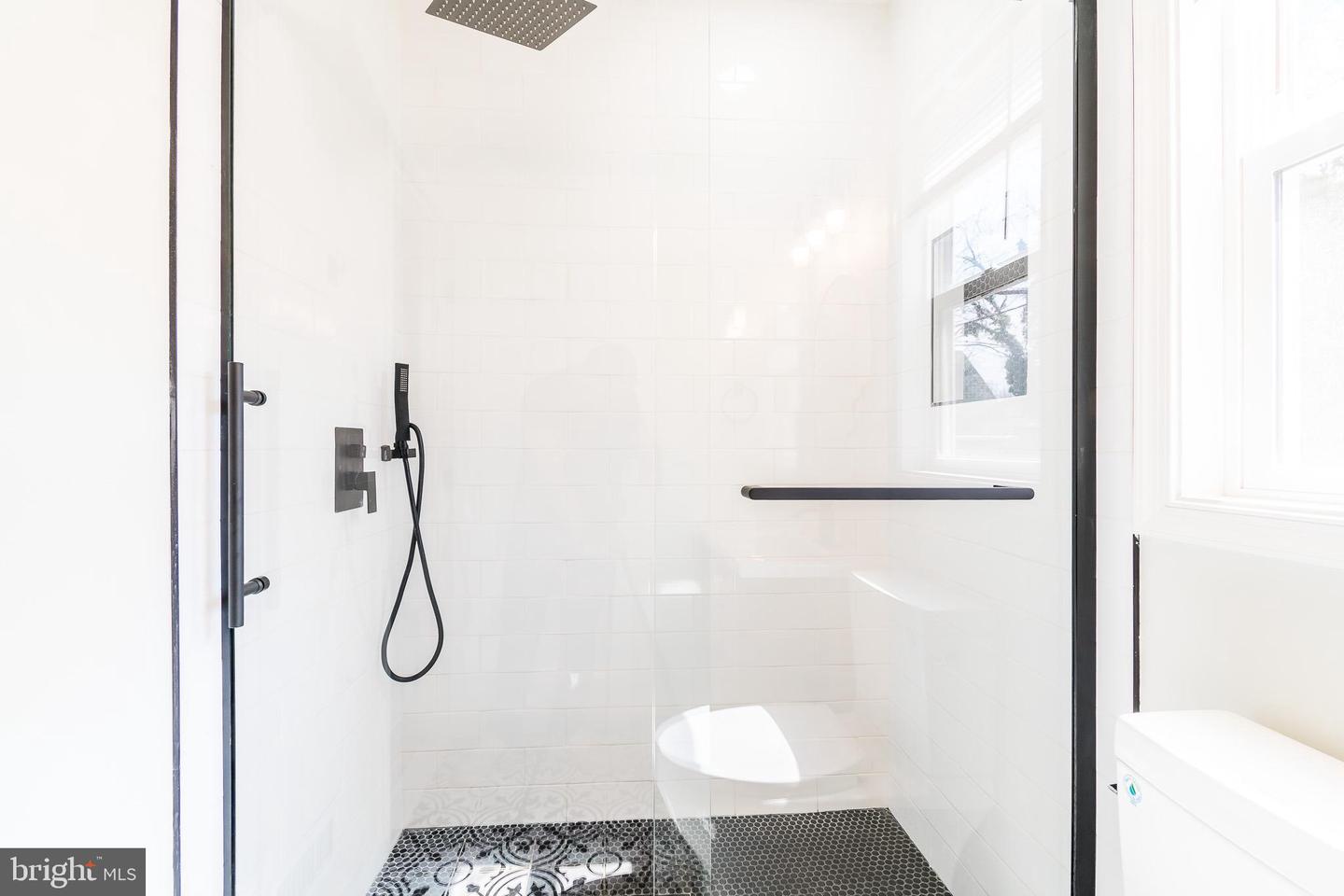 3127 G ST SE, WASHINGTON, District Of Columbia 20019, 4 Bedrooms Bedrooms, ,3 BathroomsBathrooms,Residential,For sale,3127 G ST SE,DCDC2202344 MLS # DCDC2202344