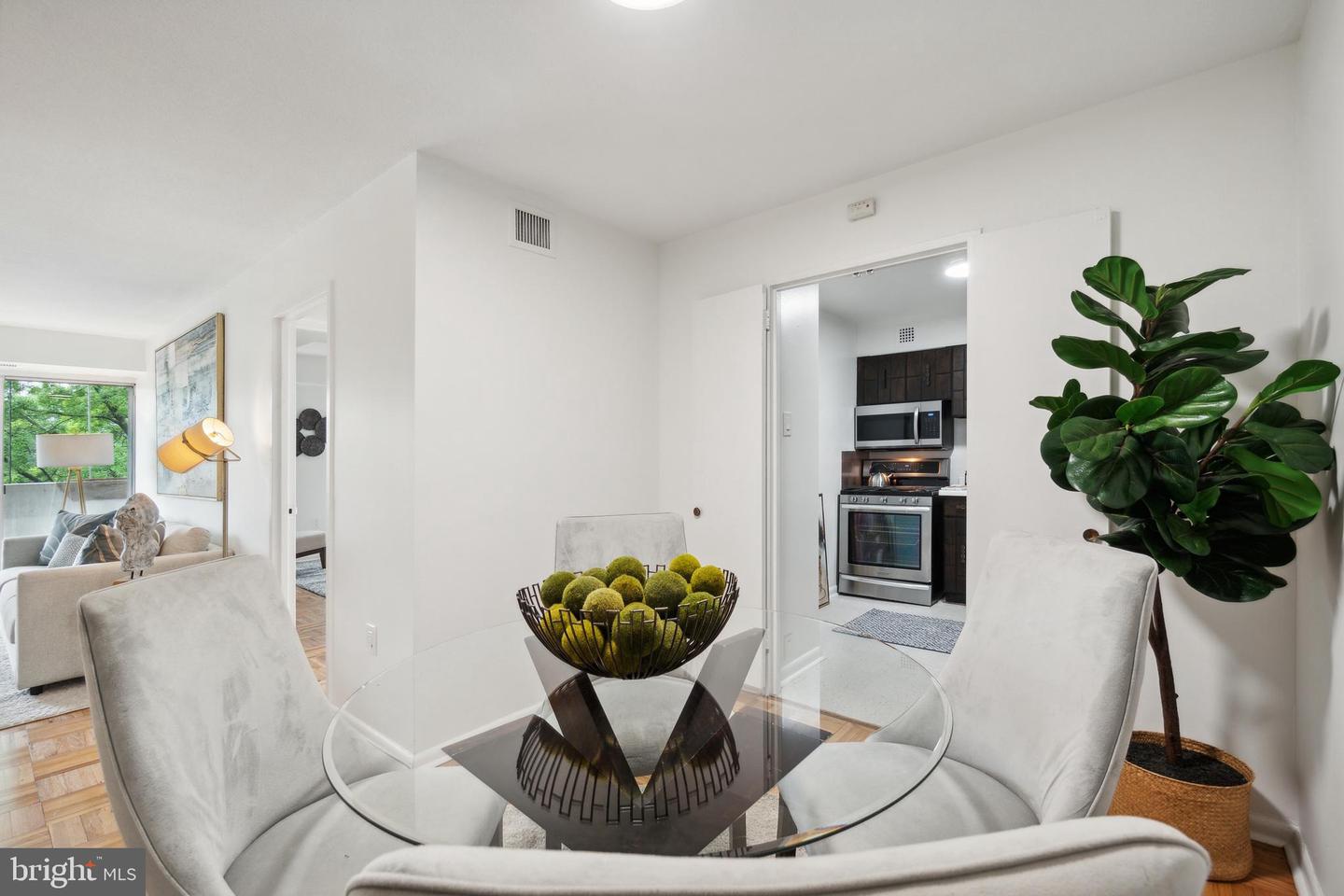 700 7TH ST SW #512, WASHINGTON, District Of Columbia 20024, 1 Bedroom Bedrooms, ,1 BathroomBathrooms,Residential,For sale,700 7TH ST SW #512,DCDC2202306 MLS # DCDC2202306