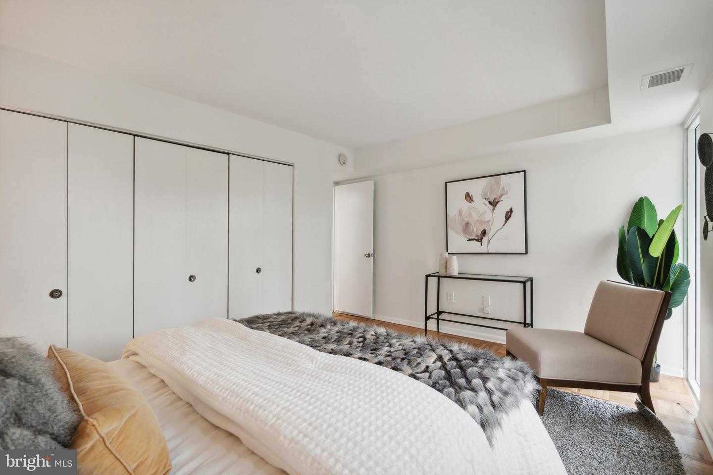 700 7TH ST SW #512, WASHINGTON, District Of Columbia 20024, 1 Bedroom Bedrooms, ,1 BathroomBathrooms,Residential,For sale,700 7TH ST SW #512,DCDC2202306 MLS # DCDC2202306