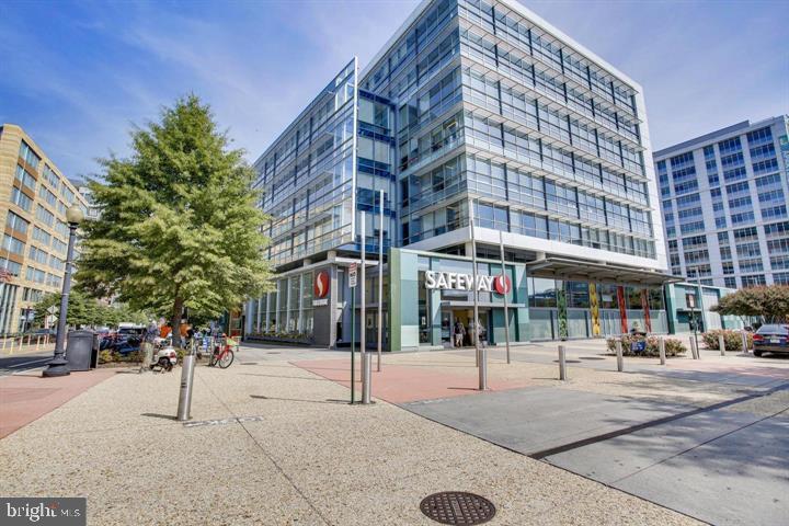 700 7TH ST SW #512, WASHINGTON, District Of Columbia 20024, 1 Bedroom Bedrooms, ,1 BathroomBathrooms,Residential,For sale,700 7TH ST SW #512,DCDC2202306 MLS # DCDC2202306