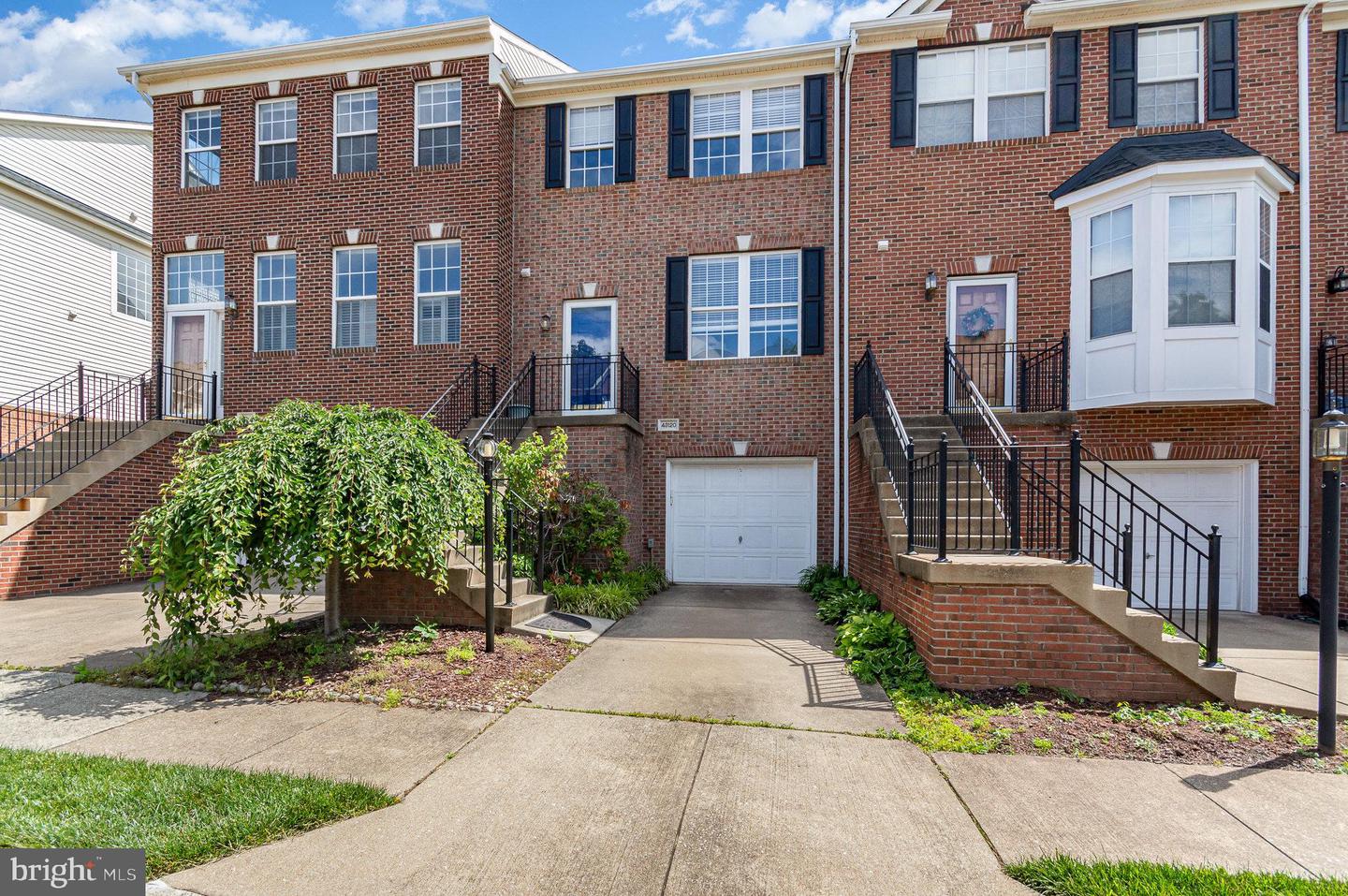 43120 FOREST EDGE SQ, BROADLANDS, Virginia 20148, 3 Bedrooms Bedrooms, ,2 BathroomsBathrooms,Residential,For sale,43120 FOREST EDGE SQ,VALO2097820 MLS # VALO2097820