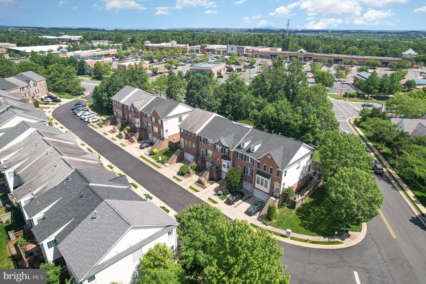43120 FOREST EDGE SQ, BROADLANDS, Virginia 20148, 3 Bedrooms Bedrooms, ,2 BathroomsBathrooms,Residential,For sale,43120 FOREST EDGE SQ,VALO2097820 MLS # VALO2097820