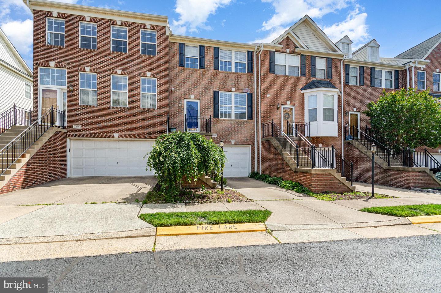 43120 FOREST EDGE SQ, BROADLANDS, Virginia 20148, 3 Bedrooms Bedrooms, ,2 BathroomsBathrooms,Residential,For sale,43120 FOREST EDGE SQ,VALO2097820 MLS # VALO2097820