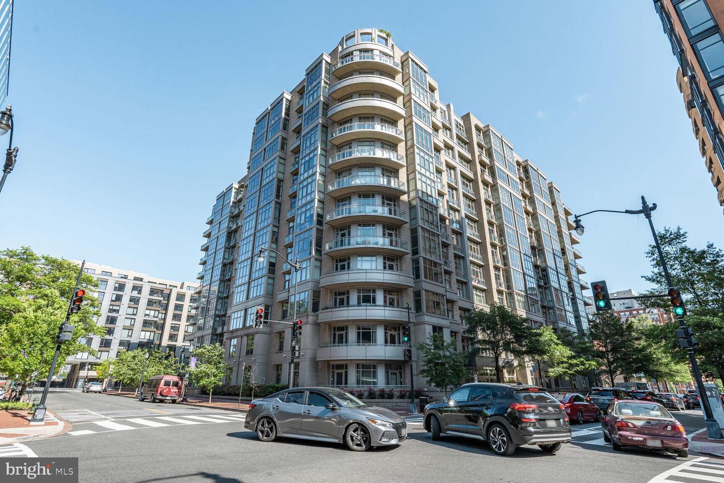 811 4TH ST NW #320, WASHINGTON, District Of Columbia 20001, 2 Bedrooms Bedrooms, ,2 BathroomsBathrooms,Residential,For sale,811 4TH ST NW #320,DCDC2202444 MLS # DCDC2202444