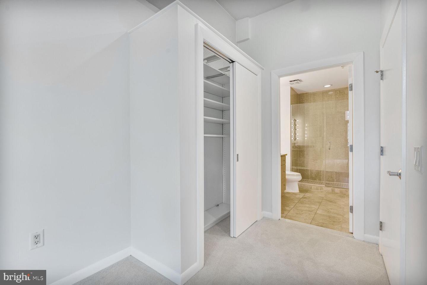 811 4TH ST NW #320, WASHINGTON, District Of Columbia 20001, 2 Bedrooms Bedrooms, ,2 BathroomsBathrooms,Residential,For sale,811 4TH ST NW #320,DCDC2202444 MLS # DCDC2202444