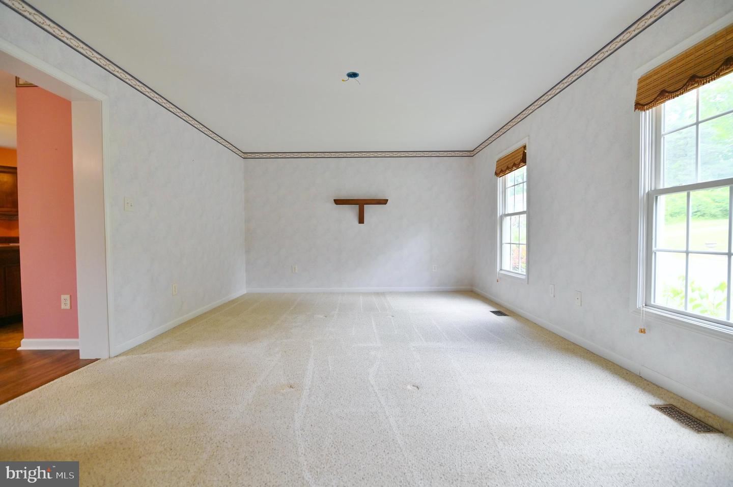 1956 MAURERTOWN MILL RD, MAURERTOWN, Virginia 22644, 3 Bedrooms Bedrooms, ,2 BathroomsBathrooms,Residential,For sale,1956 MAURERTOWN MILL RD,VASH2011574 MLS # VASH2011574