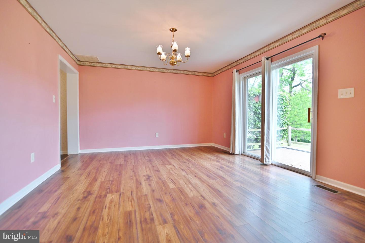 1956 MAURERTOWN MILL RD, MAURERTOWN, Virginia 22644, 3 Bedrooms Bedrooms, ,2 BathroomsBathrooms,Residential,For sale,1956 MAURERTOWN MILL RD,VASH2011574 MLS # VASH2011574