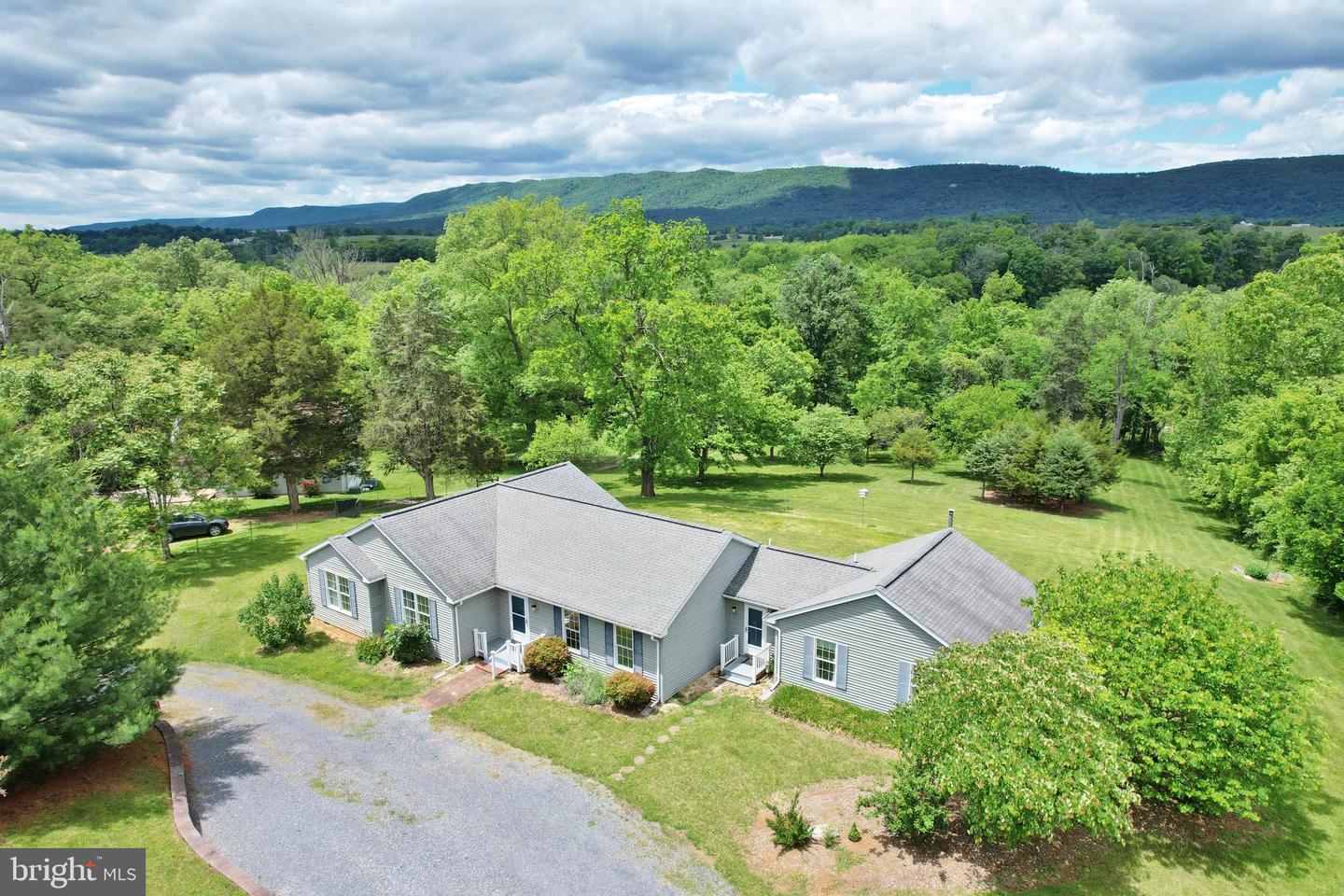 1956 MAURERTOWN MILL RD, MAURERTOWN, Virginia 22644, 3 Bedrooms Bedrooms, ,2 BathroomsBathrooms,Residential,For sale,1956 MAURERTOWN MILL RD,VASH2011574 MLS # VASH2011574