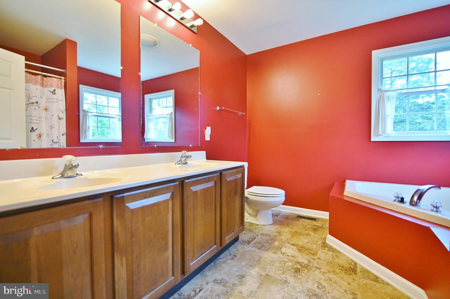 1956 MAURERTOWN MILL RD, MAURERTOWN, Virginia 22644, 3 Bedrooms Bedrooms, ,2 BathroomsBathrooms,Residential,For sale,1956 MAURERTOWN MILL RD,VASH2011574 MLS # VASH2011574