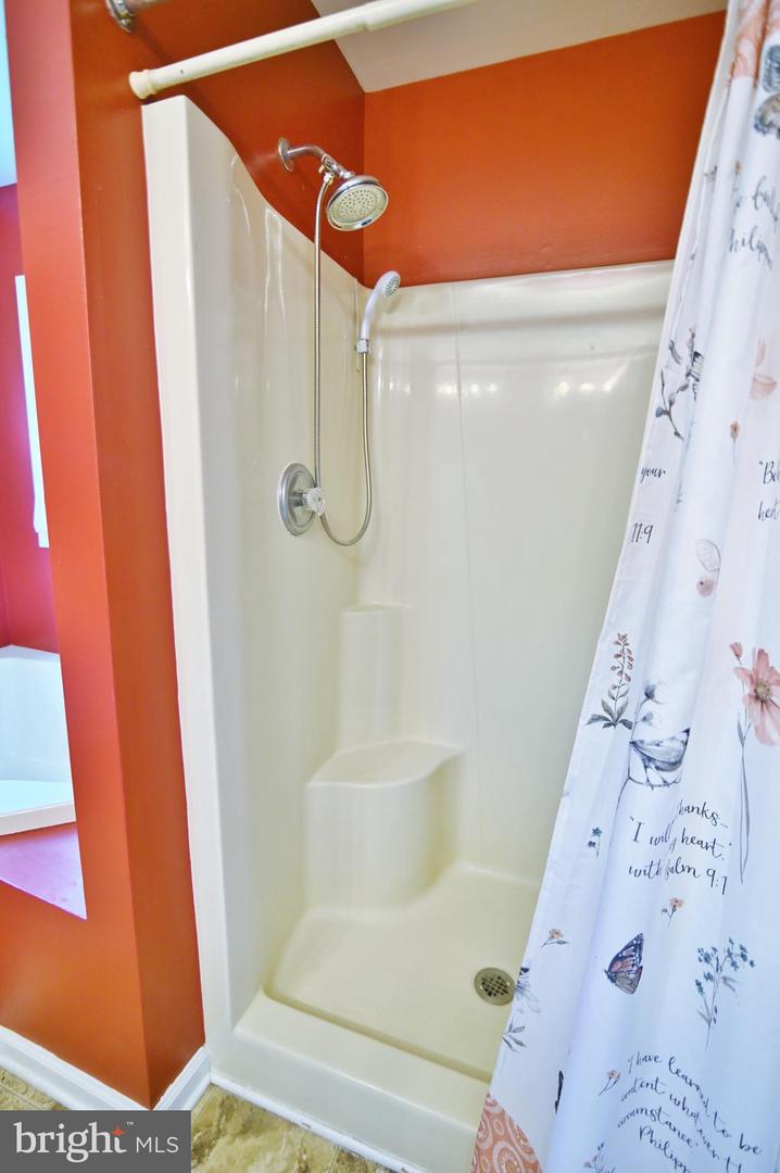 1956 MAURERTOWN MILL RD, MAURERTOWN, Virginia 22644, 3 Bedrooms Bedrooms, ,2 BathroomsBathrooms,Residential,For sale,1956 MAURERTOWN MILL RD,VASH2011574 MLS # VASH2011574