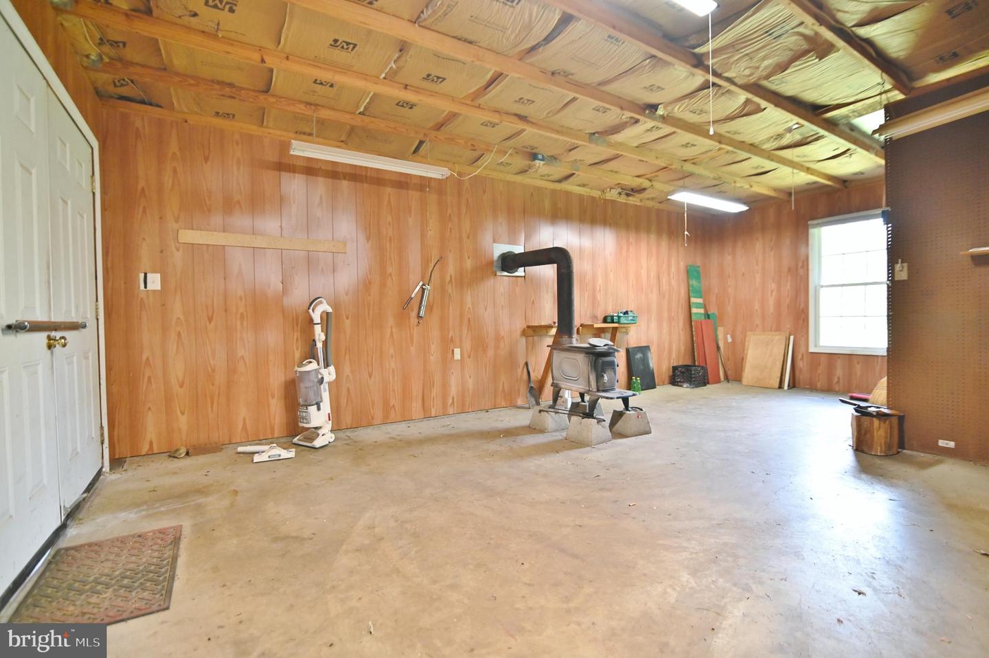 1956 MAURERTOWN MILL RD, MAURERTOWN, Virginia 22644, 3 Bedrooms Bedrooms, ,2 BathroomsBathrooms,Residential,For sale,1956 MAURERTOWN MILL RD,VASH2011574 MLS # VASH2011574