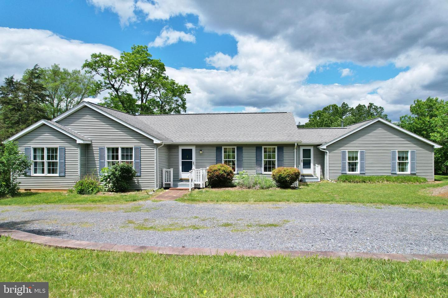 1956 MAURERTOWN MILL RD, MAURERTOWN, Virginia 22644, 3 Bedrooms Bedrooms, ,2 BathroomsBathrooms,Residential,For sale,1956 MAURERTOWN MILL RD,VASH2011574 MLS # VASH2011574