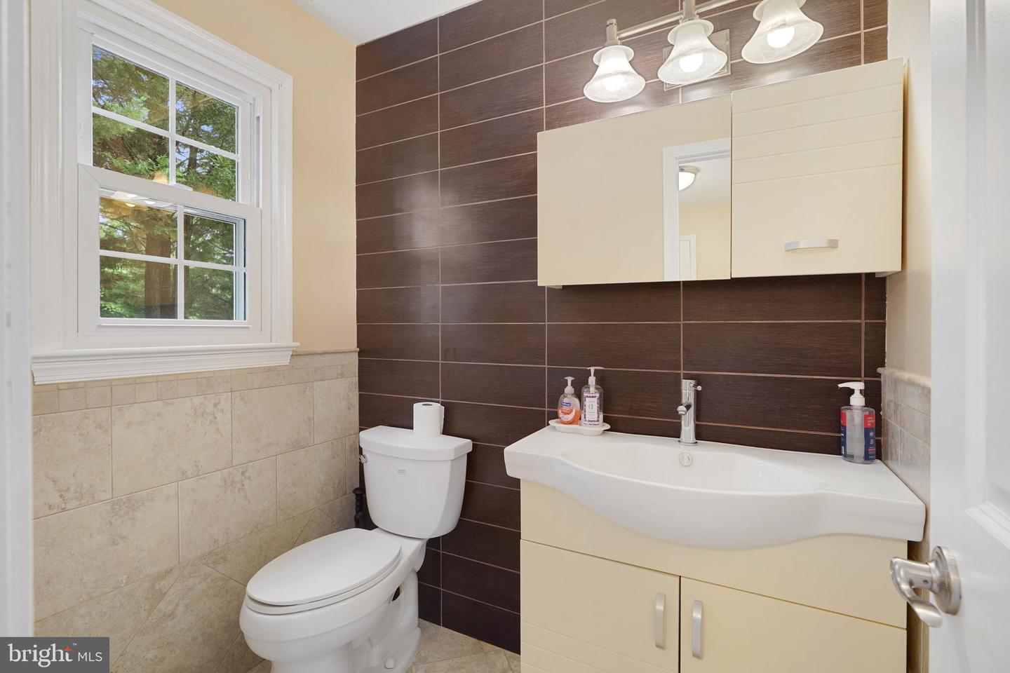 10401 ZION DR, FAIRFAX, Virginia 22032, 4 Bedrooms Bedrooms, ,3 BathroomsBathrooms,Residential,For sale,10401 ZION DR,VAFX2242998 MLS # VAFX2242998