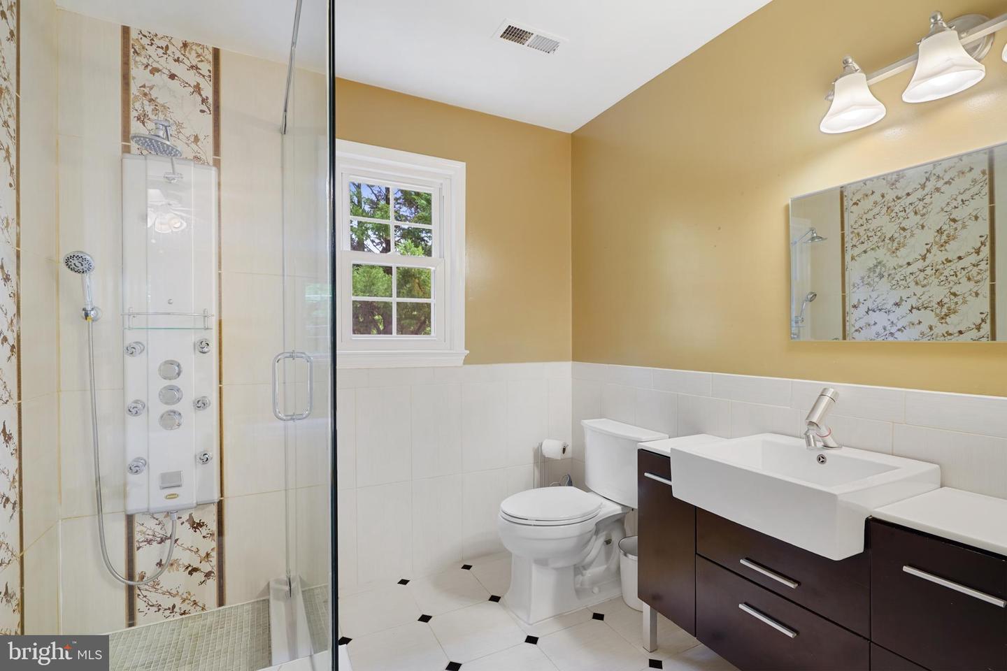 10401 ZION DR, FAIRFAX, Virginia 22032, 4 Bedrooms Bedrooms, ,3 BathroomsBathrooms,Residential,For sale,10401 ZION DR,VAFX2242998 MLS # VAFX2242998