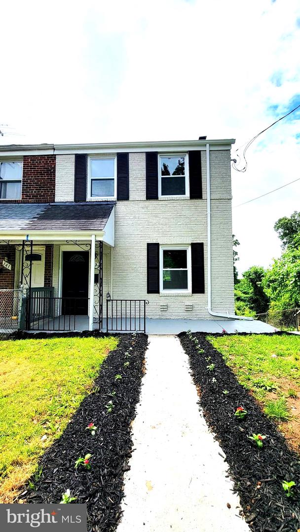 139 WILMINGTON PL SE, WASHINGTON, District Of Columbia 20032, 3 Bedrooms Bedrooms, ,2 BathroomsBathrooms,Residential,For sale,139 WILMINGTON PL SE,DCDC2202484 MLS # DCDC2202484