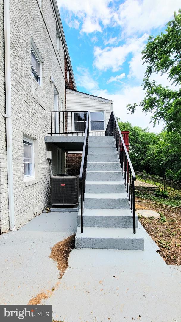139 WILMINGTON PL SE, WASHINGTON, District Of Columbia 20032, 3 Bedrooms Bedrooms, ,2 BathroomsBathrooms,Residential,For sale,139 WILMINGTON PL SE,DCDC2202484 MLS # DCDC2202484
