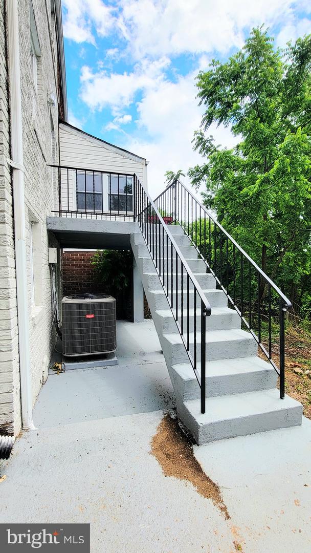 139 WILMINGTON PL SE, WASHINGTON, District Of Columbia 20032, 3 Bedrooms Bedrooms, ,2 BathroomsBathrooms,Residential,For sale,139 WILMINGTON PL SE,DCDC2202484 MLS # DCDC2202484