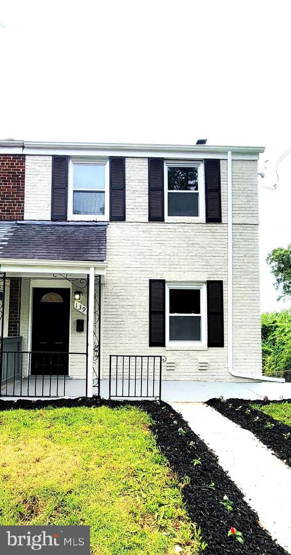 139 WILMINGTON PL SE, WASHINGTON, District Of Columbia 20032, 3 Bedrooms Bedrooms, ,2 BathroomsBathrooms,Residential,For sale,139 WILMINGTON PL SE,DCDC2202484 MLS # DCDC2202484