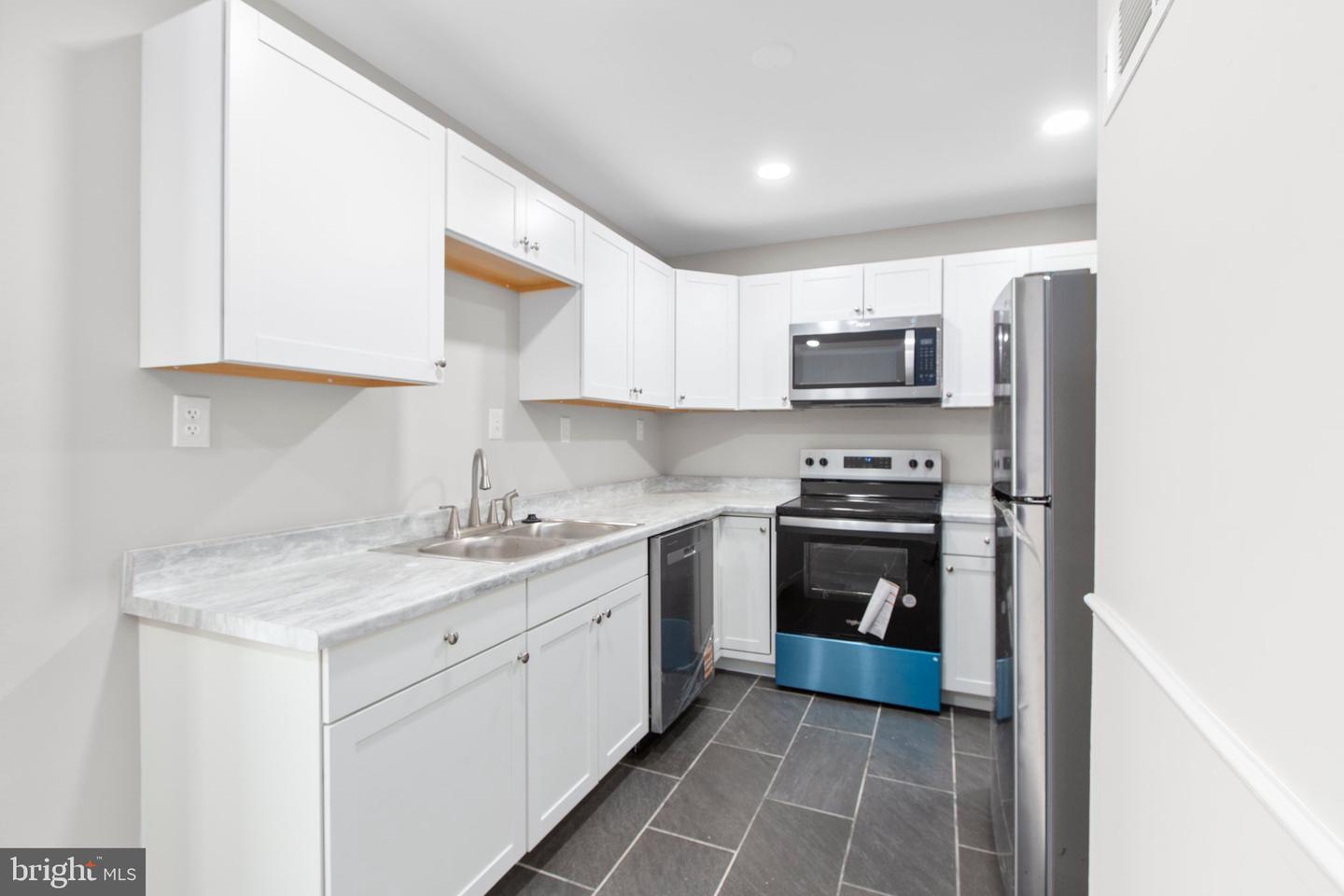 231 IVANHOE CT, FREDERICKSBURG, Virginia 22401, 2 Bedrooms Bedrooms, ,1 BathroomBathrooms,Residential,For sale,231 IVANHOE CT,VAFB2008300 MLS # VAFB2008300