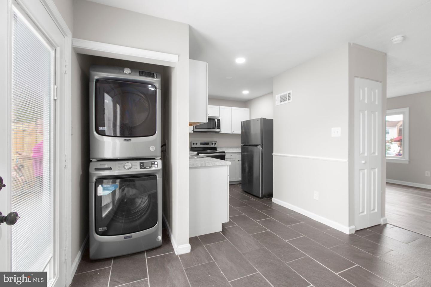 231 IVANHOE CT, FREDERICKSBURG, Virginia 22401, 2 Bedrooms Bedrooms, ,1 BathroomBathrooms,Residential,For sale,231 IVANHOE CT,VAFB2008300 MLS # VAFB2008300
