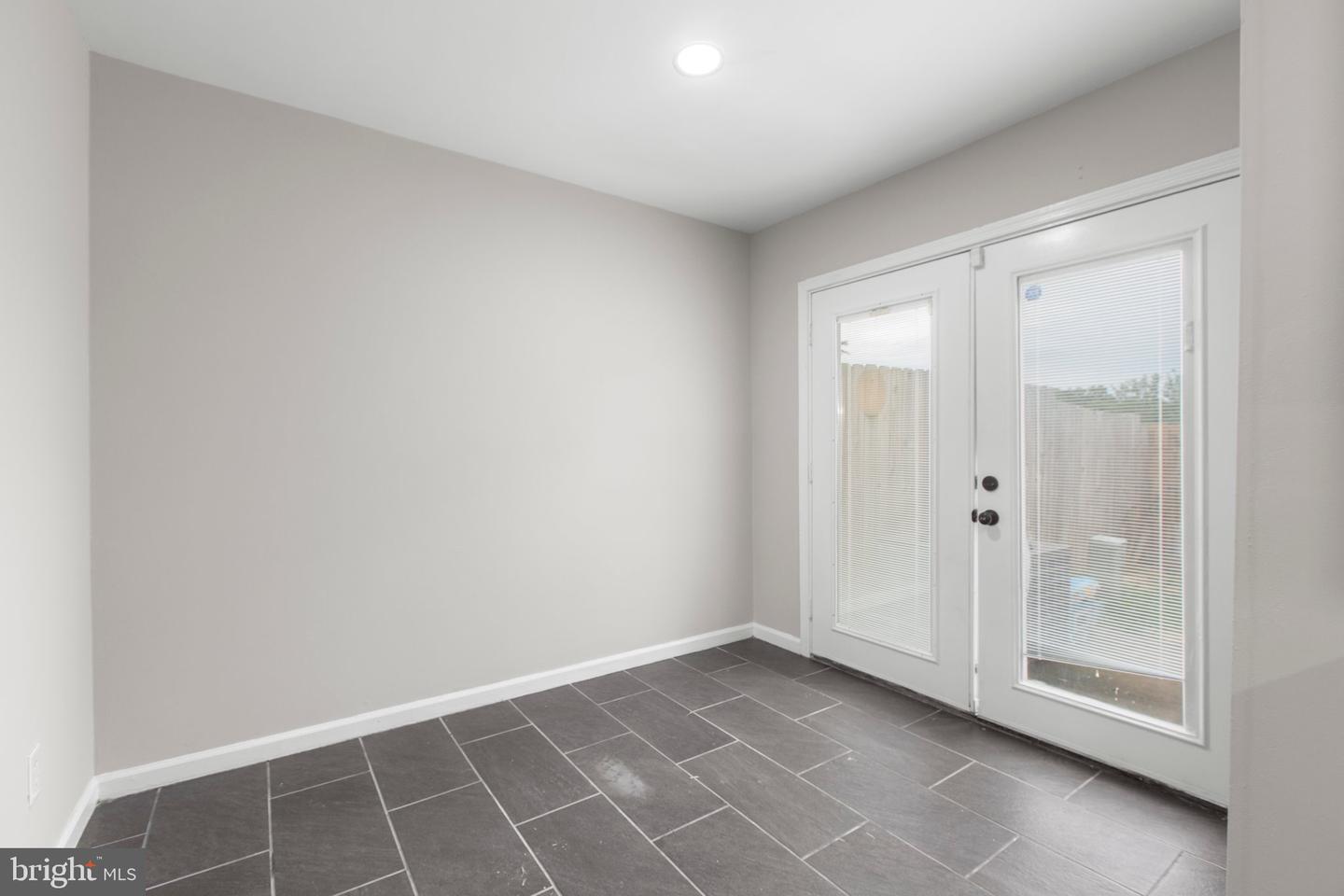 231 IVANHOE CT, FREDERICKSBURG, Virginia 22401, 2 Bedrooms Bedrooms, ,1 BathroomBathrooms,Residential,For sale,231 IVANHOE CT,VAFB2008300 MLS # VAFB2008300